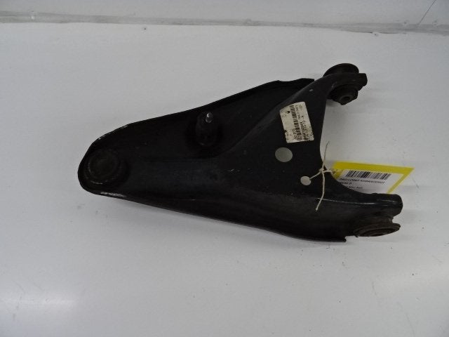 BRAS DE SUSPENSION AVANT GAUCHE (TRIANGLE) (543023390R), Dacia, Renault Deutschland AG, Utilisé, Peter-Huppertz-Straße 5
51063  Köln, DE