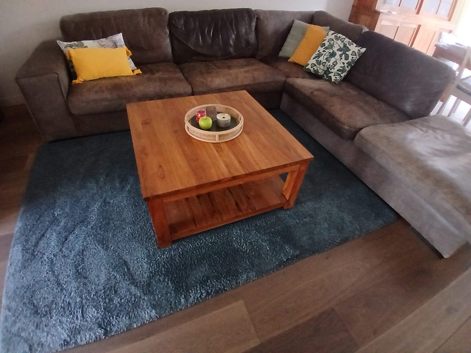 hoekzetel leer, Enlèvement, Cuir