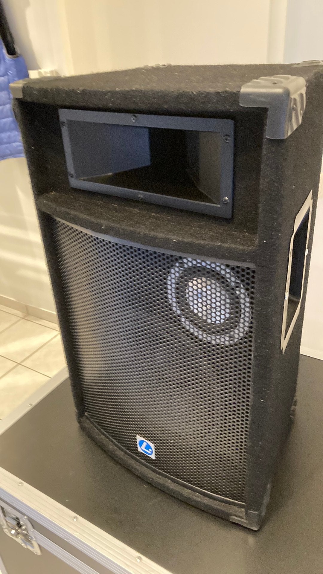 Superbe enceinte 200 Watt 3 voice, TV, Hi-fi & Vidéo, Enceintes, Enlèvement, Utilisé, 150 watts ou plus, Autres marques