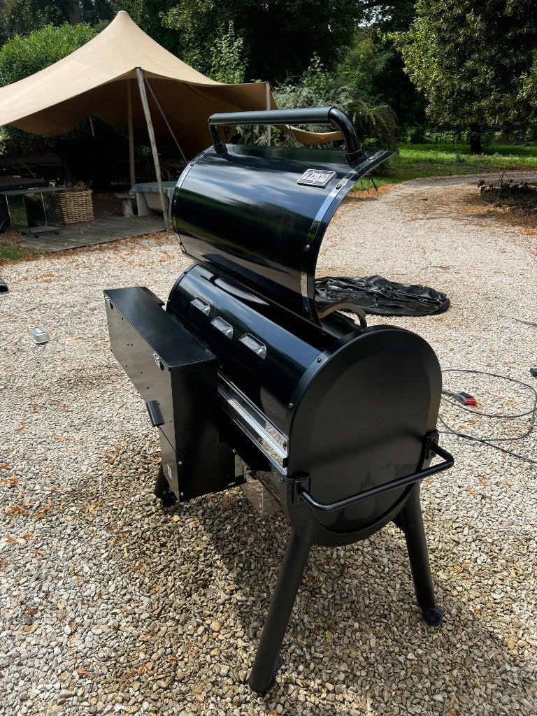 Weber SmokeFire, Tuin en Terras, Houtskoolbarbecues, Ophalen, Zo goed als nieuw, Weber