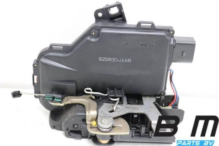 Portierslot rechtsachter Audi A2 8Z0839016A, Gebruikt