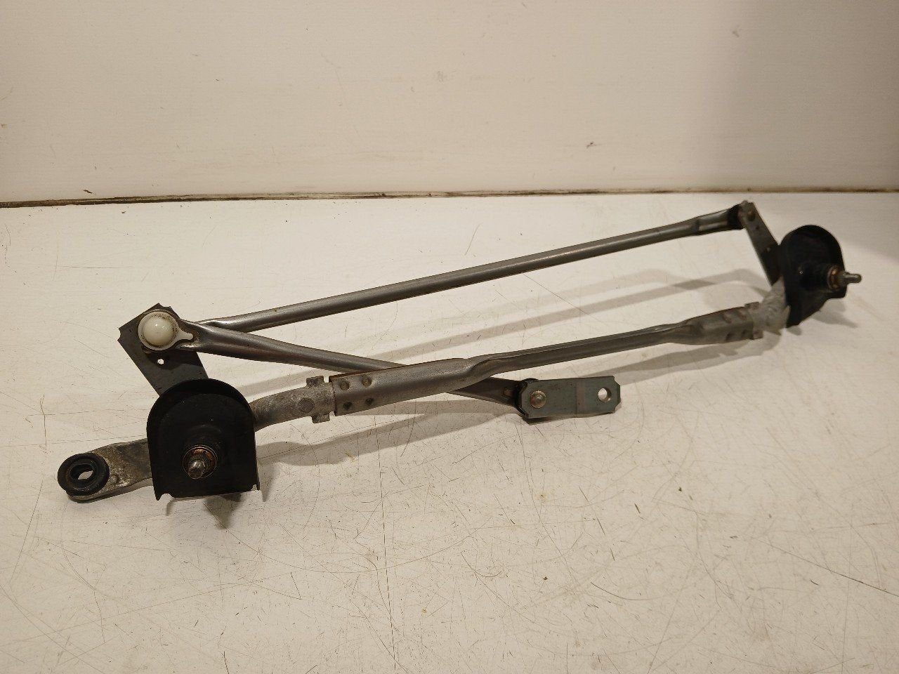 Ruitenwisser mechaniek voor Suzuki Swift, Onderdelen@venauto.nl, Van der Ven Autorecycling B.V., Ettenseweg 76, 4706 PB Roosendaal, The Netherlands