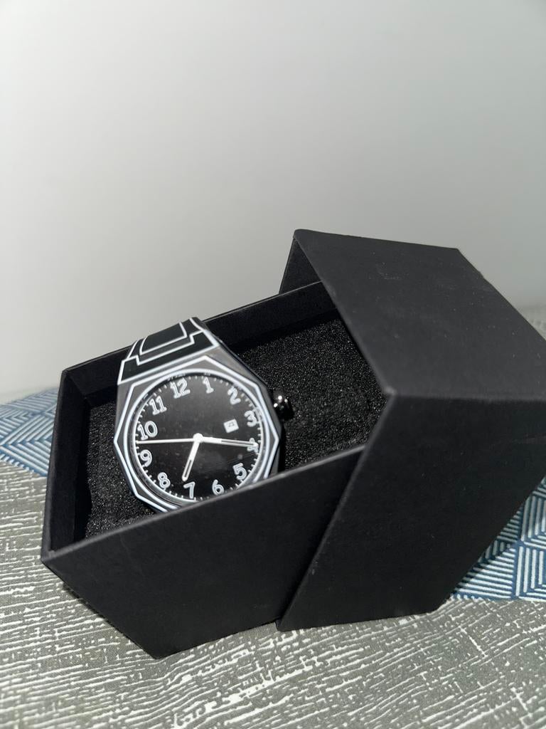 Horloge klassiek, Ophalen, Zo goed als nieuw