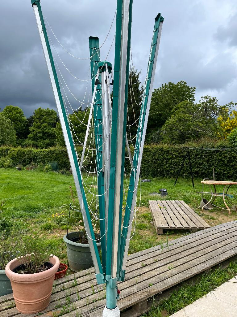 Sèchoir parapluie, Enlèvement, Utilisé