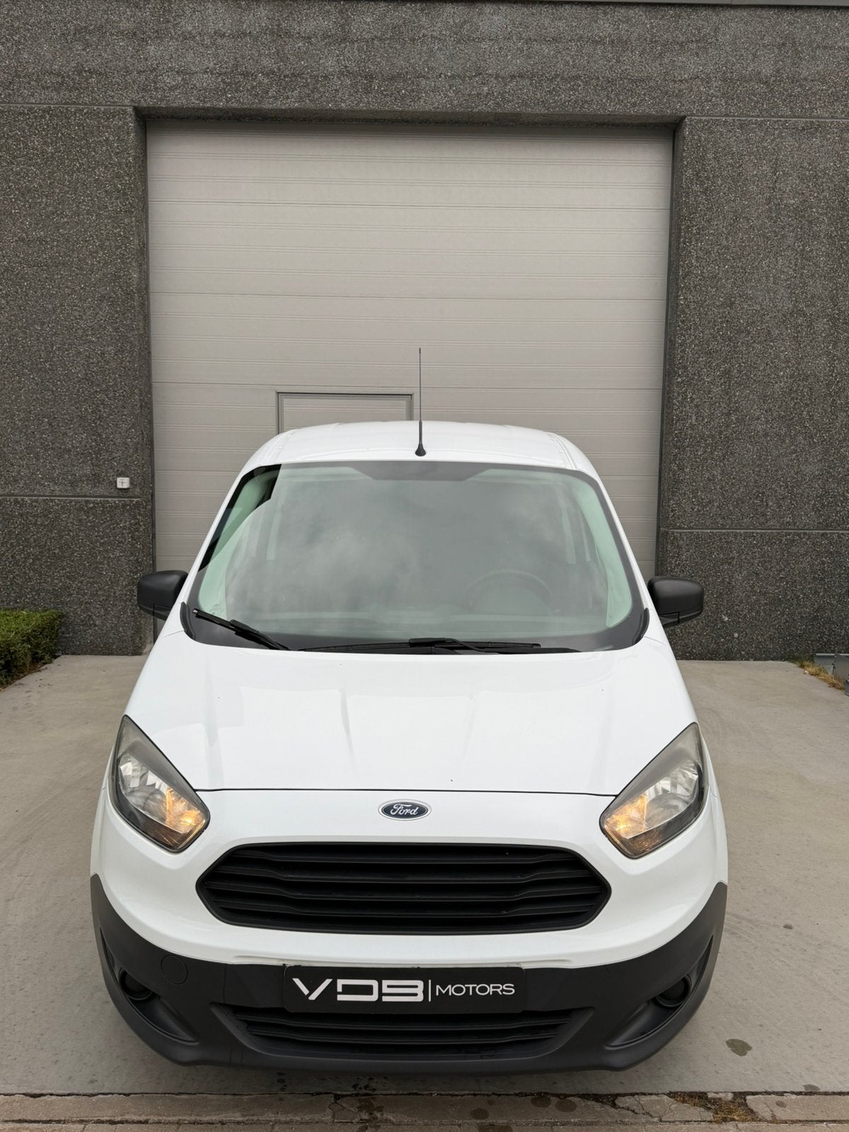 Ford Transit courier 1.0 Benzin, Autos, Euro 5, Achat, 4 portes, Entreprise