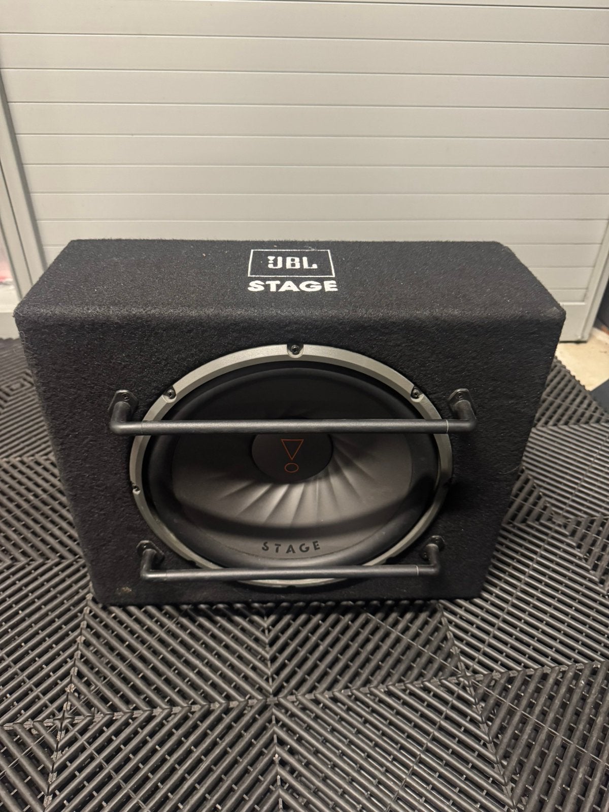 Subwoofer JBL Stage 1200S + amplificateur A300300W) à vendre, TV, Hi-fi & Vidéo, Enlèvement, Comme neuf, Subwoofer, JBL