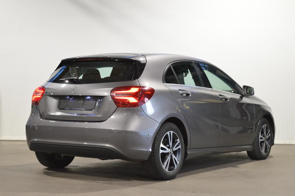 Mercedes-Benz A-Klasse 180 D Hatchback Luxury Line | Navigat, Auto's, Mercedes-Benz, Voorwielaandrijving, Stof, Gebruikt, Euro 6