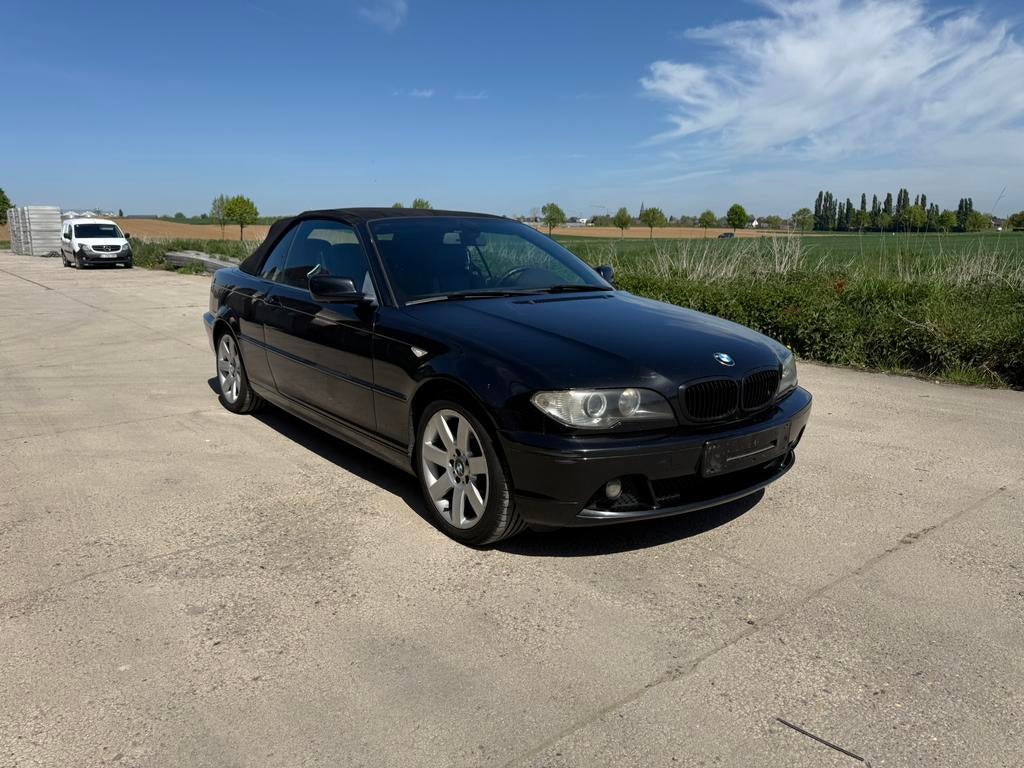 Bmw 320ci motor 2.2 liter  230.000km 23/11/2006 full option, Auto's, BMW, 4 zetels, Achterwielaandrijving, Zwart, Cabriolet