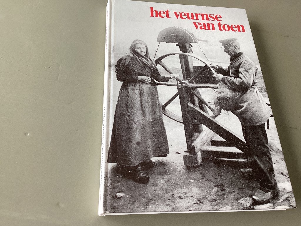 Het VEURNE van toen. Willy Vilain en Jef Ameeuw, Ophalen of Verzenden, 20e eeuw of later, Zo goed als nieuw