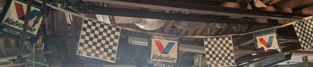 fanion huile moteur Valvoline  double face, Collections, Enlèvement ou Envoi, Utilisé, Panneau publicitaire
