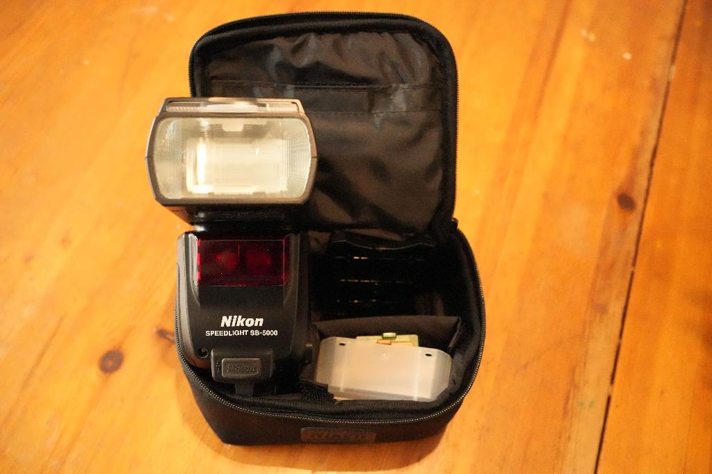 Nikon SB5000 speedlight reportageflister, Audio, Tv en Foto, Ophalen, Zo goed als nieuw, Nikon