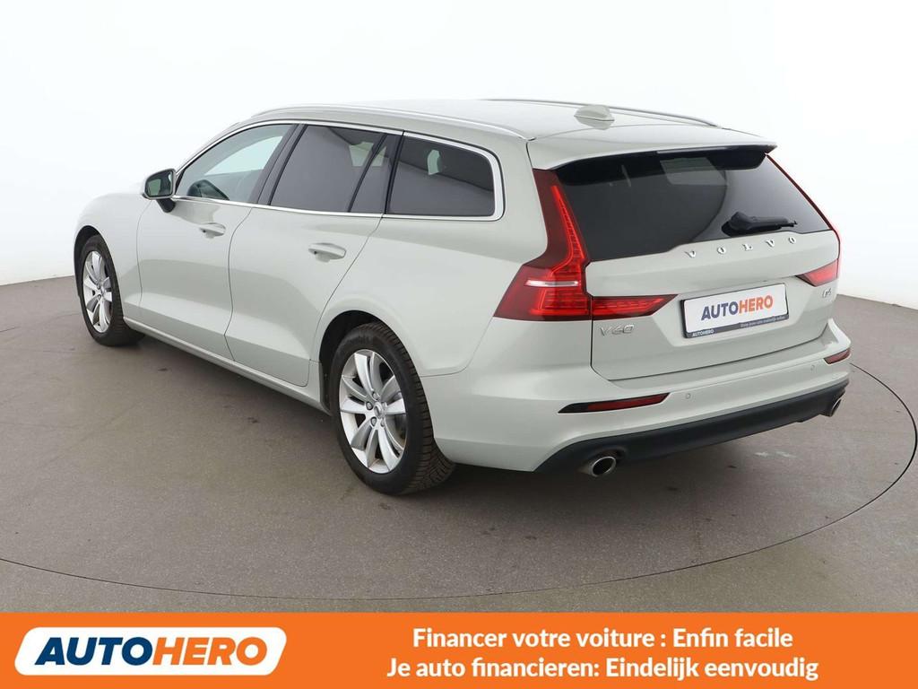 Volvo V60 2.0 D4 Momentum (année de construction 2018), Autos, Cuir, Argent ou Gris, Achat, Euro 6