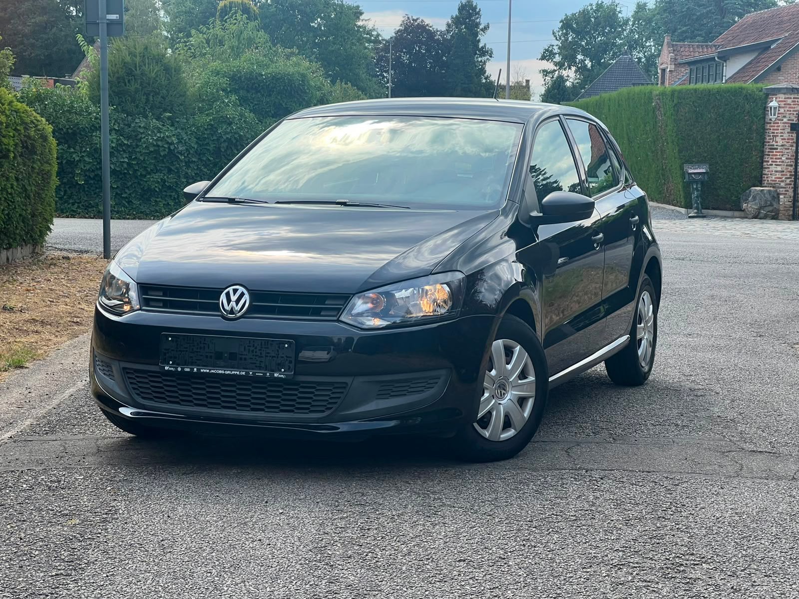Topstaat: Volkswagen Polo 1.2 *CARPLAY* *AIRCO, Zwart, Bedrijf, Handgeschakeld, 5 deurs