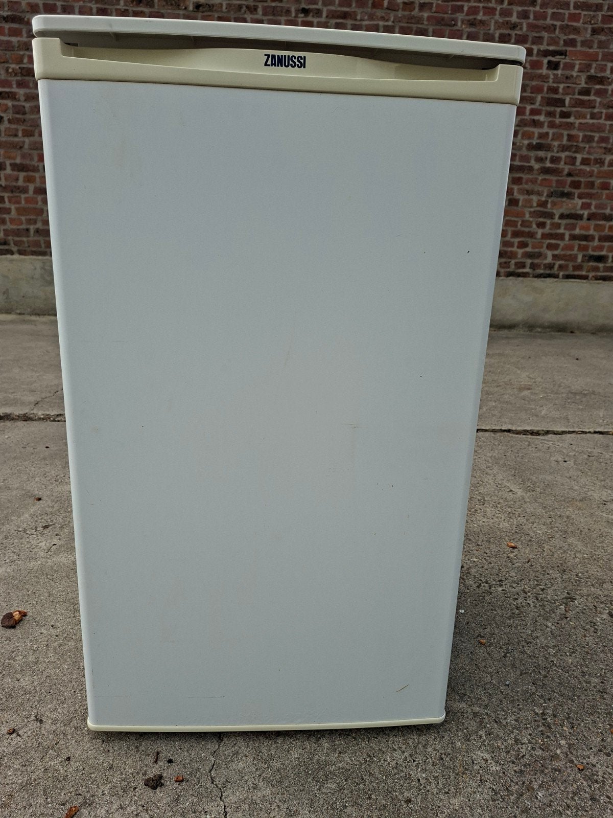 frigo GRATIS, Elektronische apparatuur, Koelkasten en IJskasten, Ophalen, Zonder vriesvak