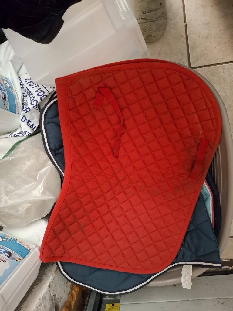 Tapis selle équitation, Enlèvement ou Envoi, Comme neuf