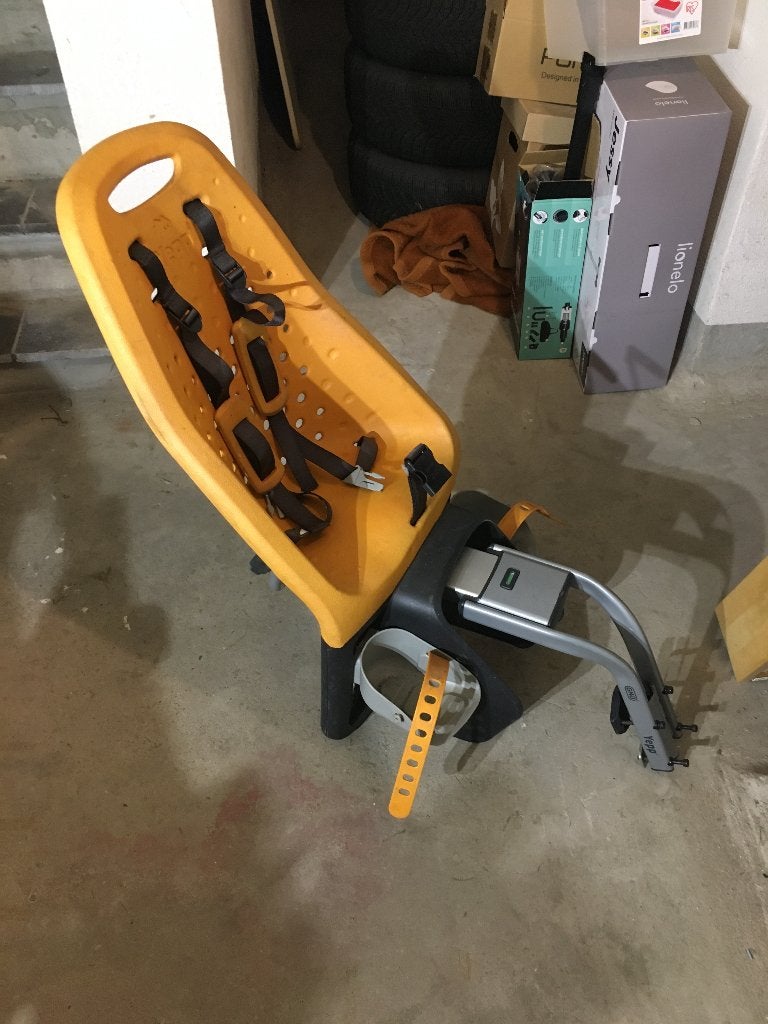 Thule Yepp Maxi Easyfit fietsstoel, Ophalen, Achterzitje, Voetsteuntjes, Yepp (Thule)