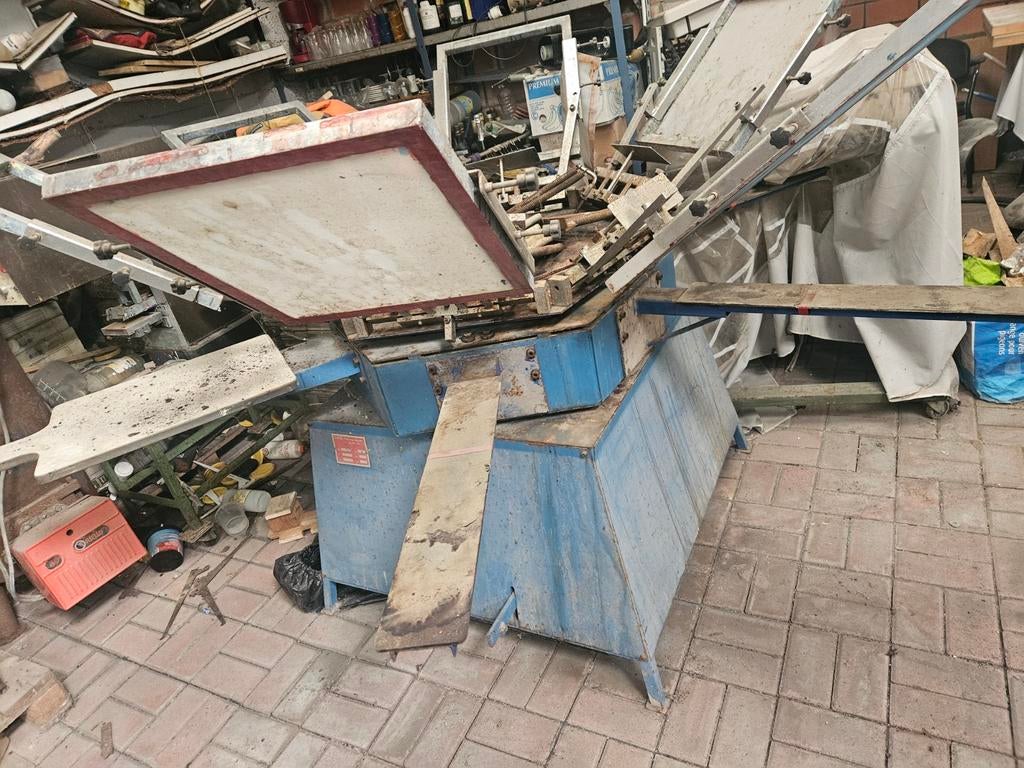 Zeefdruk machine textiel., Ophalen