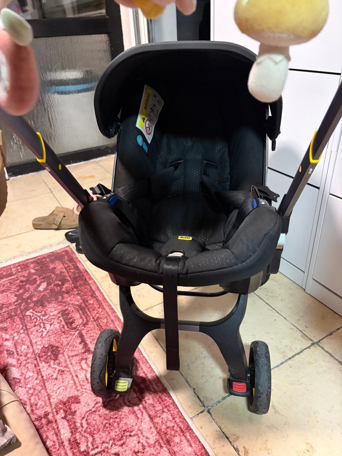 Doona + met hoogd en nek kussen+regenhoes+ zonbescherming, Autres marques, Poussette combi, Avec siège auto, Enlèvement