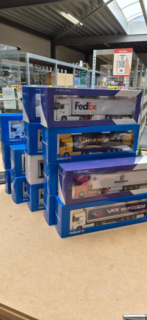 Diverse Mercrdes-benz miniatuurtrucks in 1:50 schaal, Verzenden, Zo goed als nieuw, Bus of Vrachtwagen, Overige merken