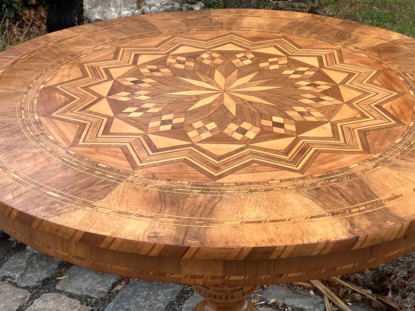 19de eeuwse tafel met Sorrento inlegwerk (marqueterie Italy), Antiek en Kunst, Ophalen