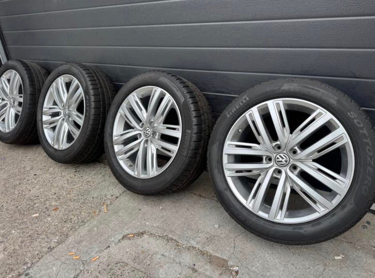 KIT HIVER VW TIGUAN 235/50/R19 « AUCKLAND », Autos : Pièces & Accessoires, Pneus & Jantes, Pneus et Jantes, Pneus hiver, Véhicule de tourisme