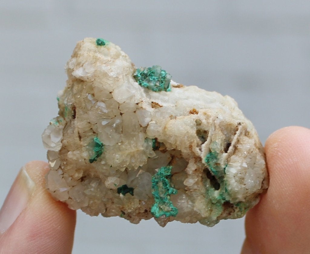 KWARTS en MALACHIET uit BOUQUE PAYROL in FRANKRIJK, Verzamelen, Ophalen of Verzenden, Mineraal
