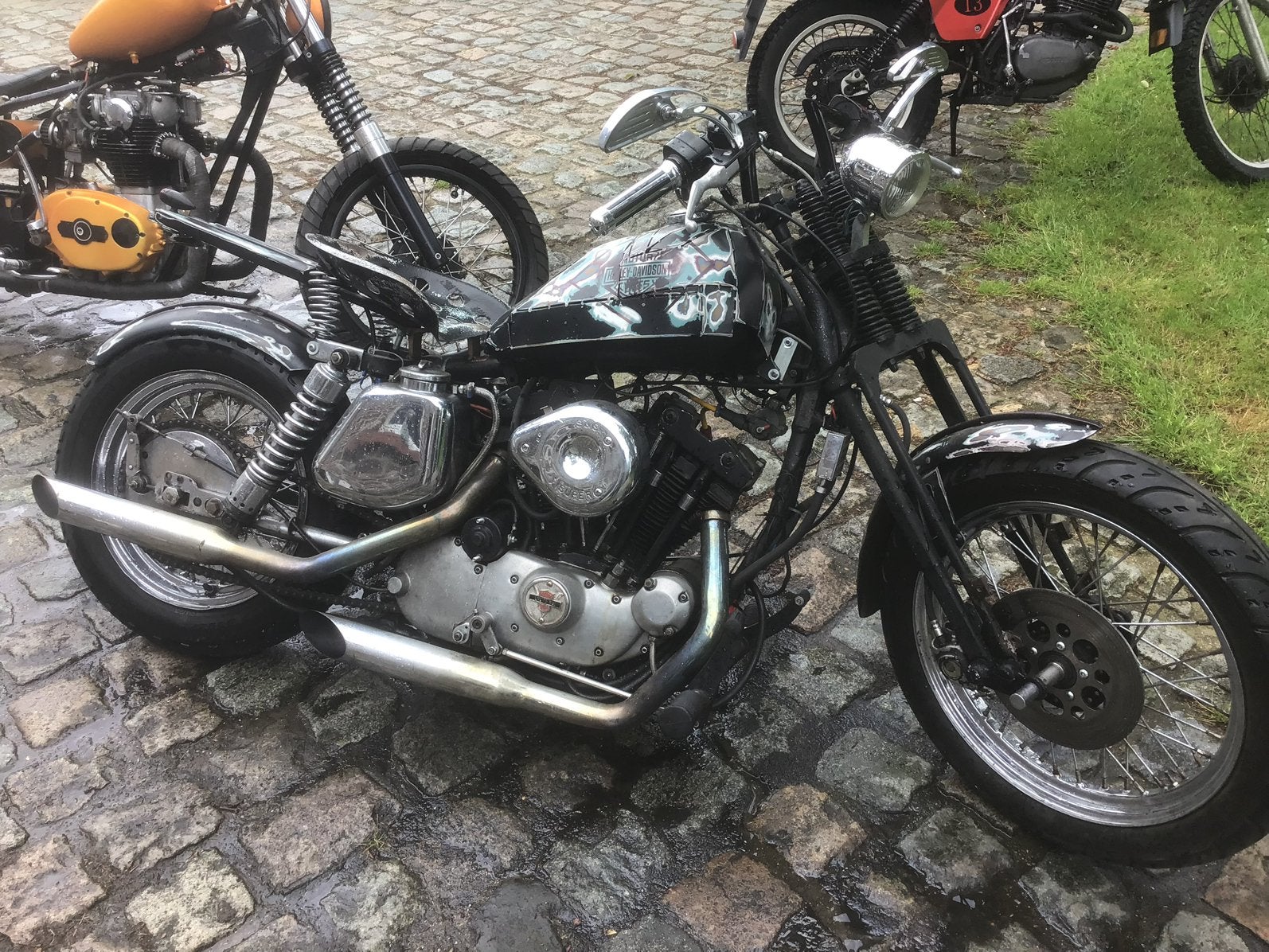 Harley, Motos