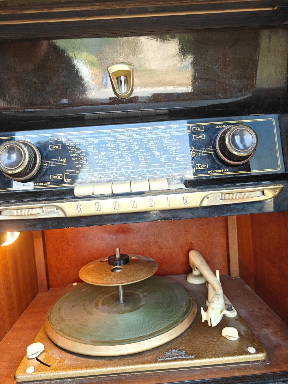 grundig vintage radio kast, Antiek en Kunst, Ophalen