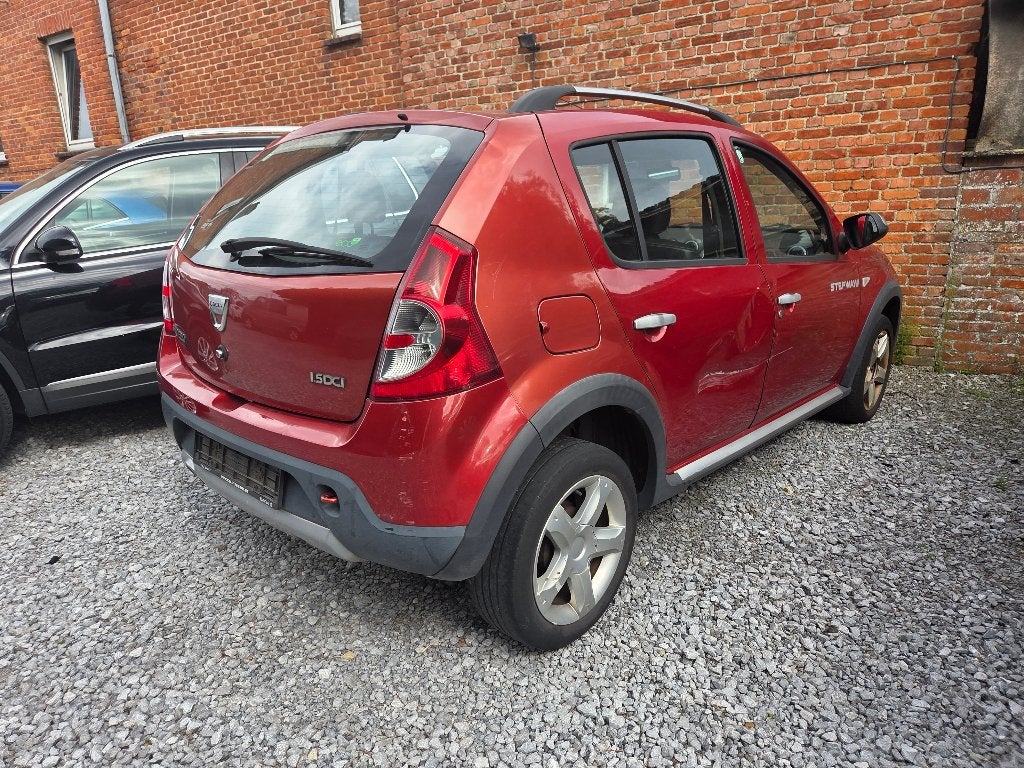 Dacia Sandero, Autos, Dacia, Rouge, Achat, Boîte manuelle, 5 portes