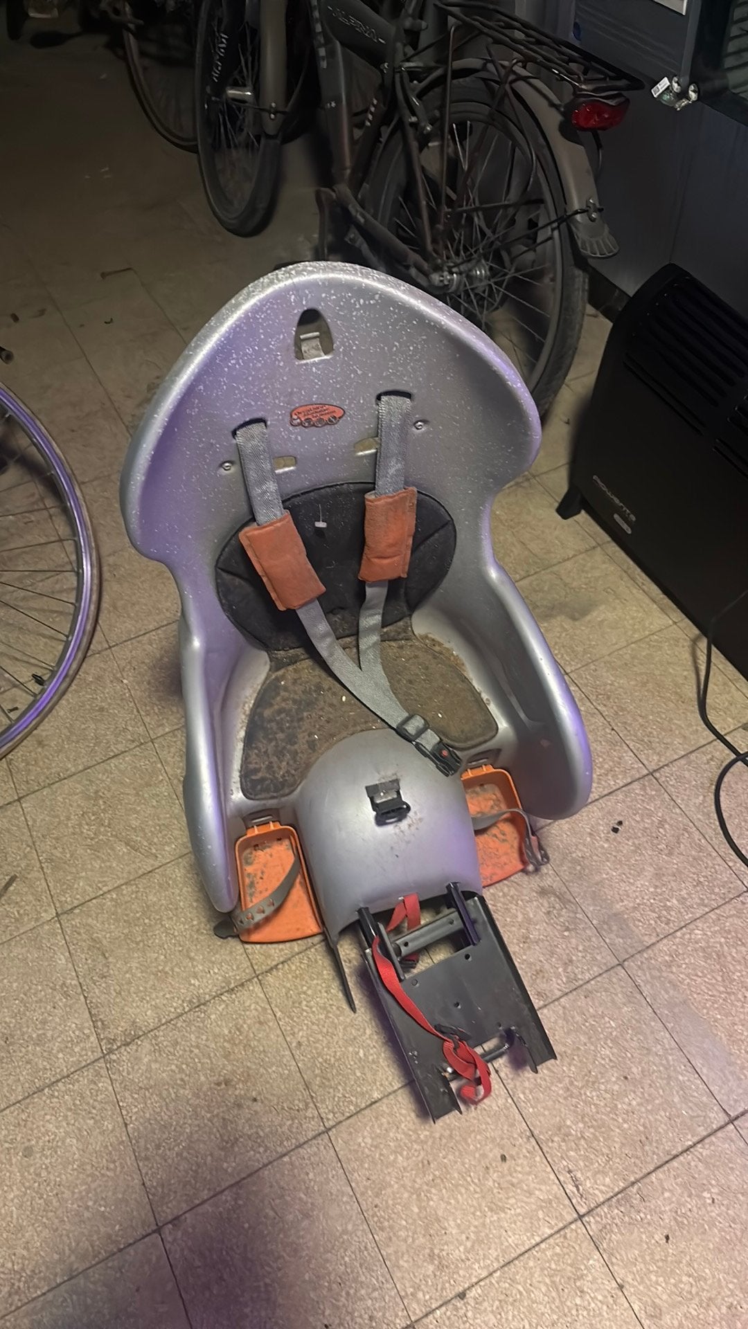 Kinderstoel fiets, Fietsen en Brommers, Ophalen, Gebruikt, Achterzitje, Voetsteuntjes