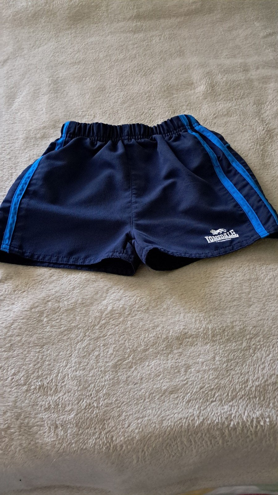Leuke jongensshort 'Lonsdale' maat 2-3 jaar, Kinderen en Baby's, Kinderkleding | Maat 92, Broek, Zo goed als nieuw, Jongen, Lonsdale