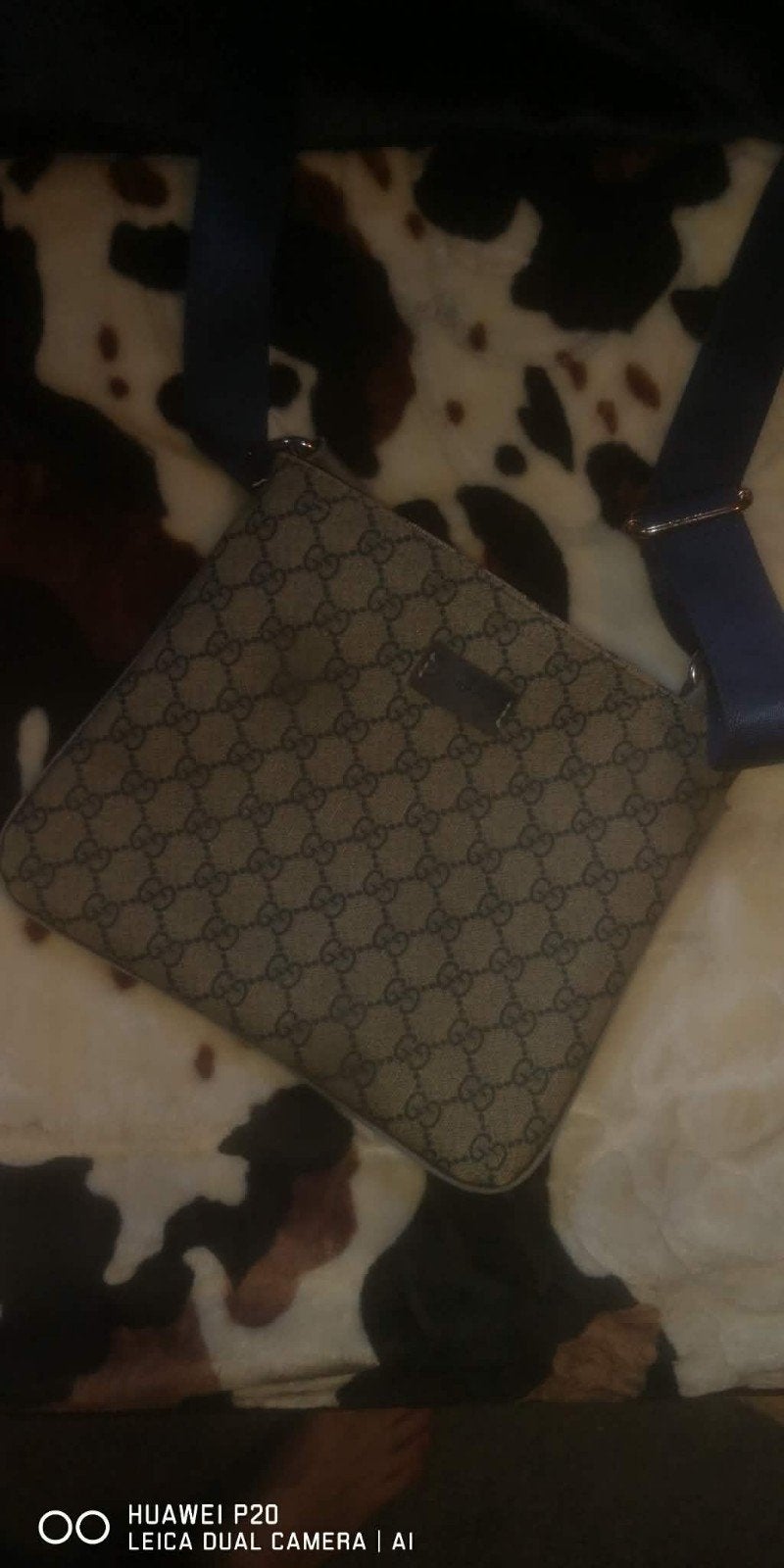 sacoche Gucci abîmé 8 ans fausse ou vrais jeais pas