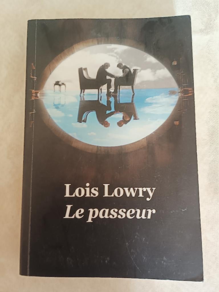 Boek The Ferryman - Lois Lowry, Ophalen of Verzenden, Zo goed als nieuw