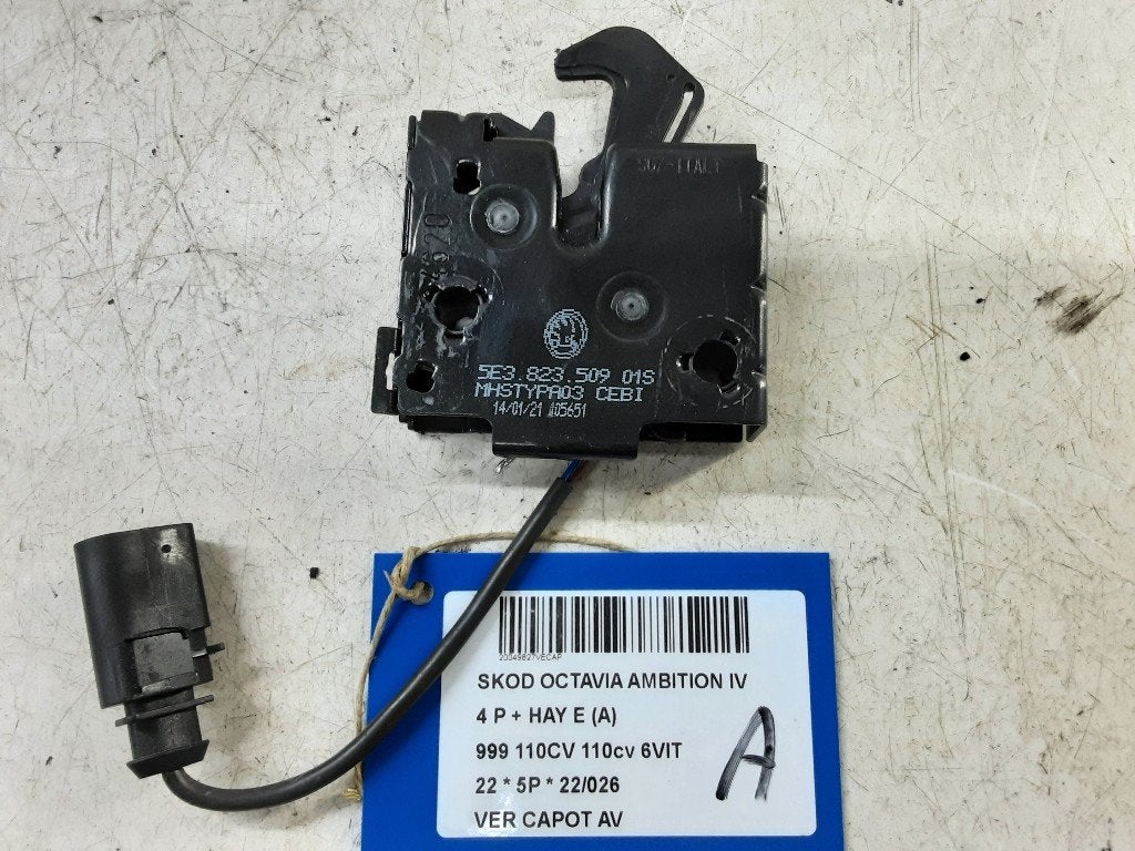 SERRURE CAPOT Skoda Octavia (NXAA) (5E382350901S), Autos : Pièces & Accessoires, Utilisé, Info@skoda-auto.de, Skoda, Max-Planck-Straße  3-5
64331  Weiterstadt, DE