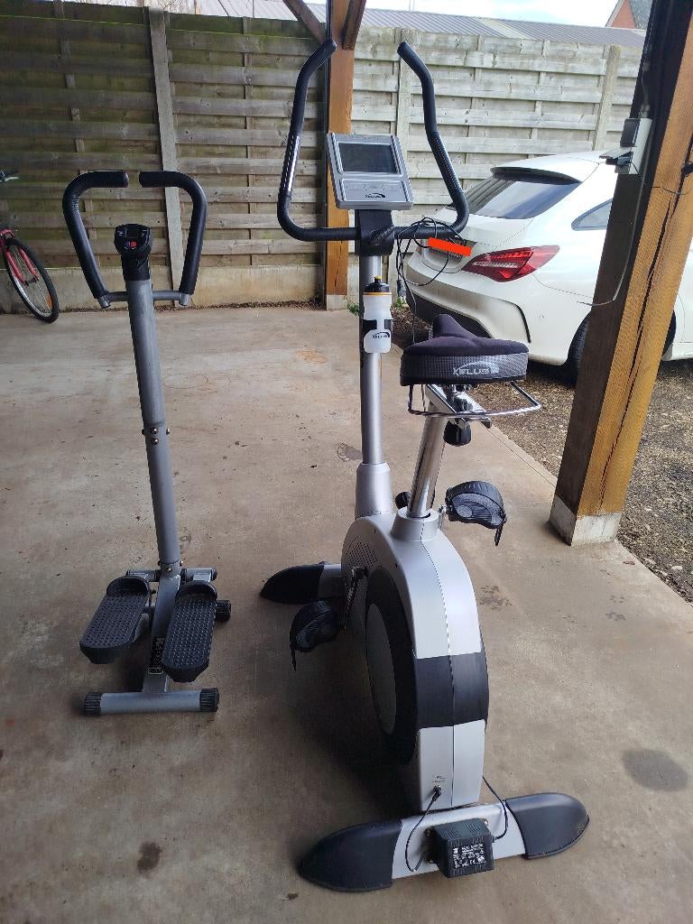 Hometrainer en step, Enlèvement, Comme neuf, Vélo d'appartement