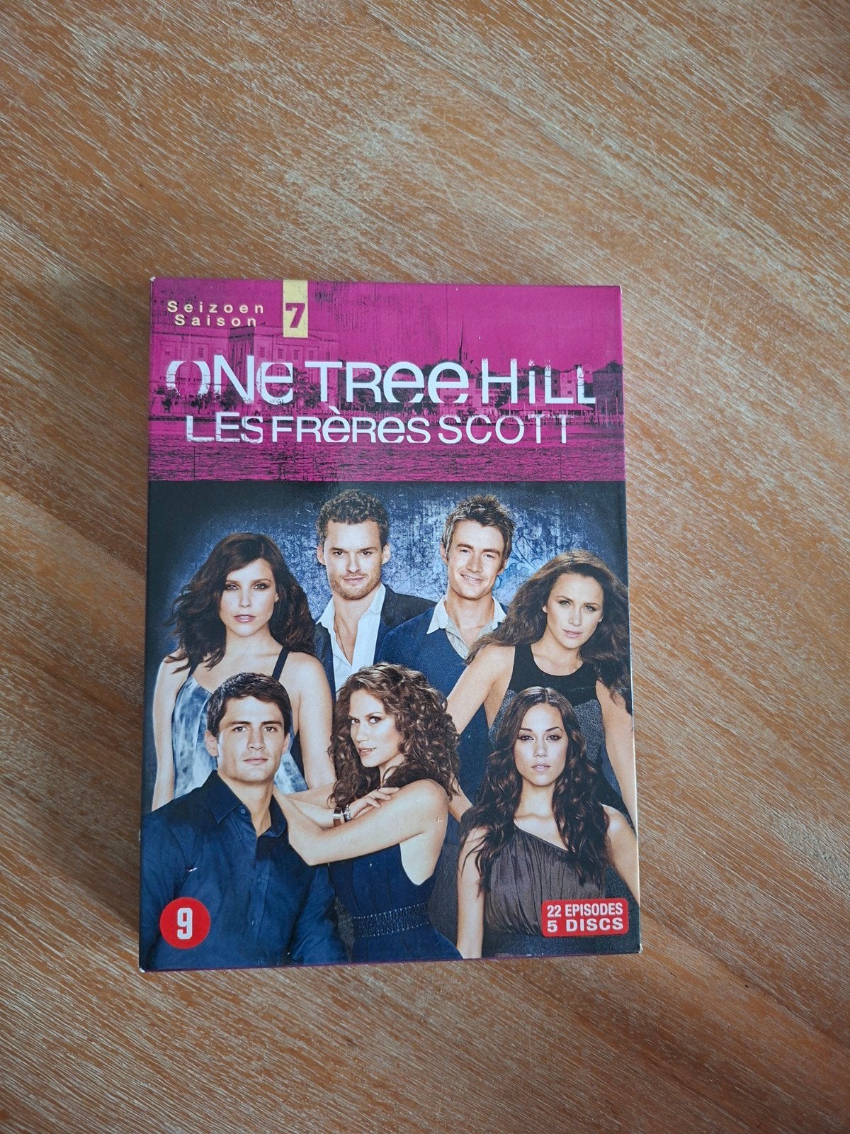 DvdBox One Tree Hill Seizoen 7, Nederlands, Seizoen 7, Ophalen of Verzenden, Zo goed als nieuw