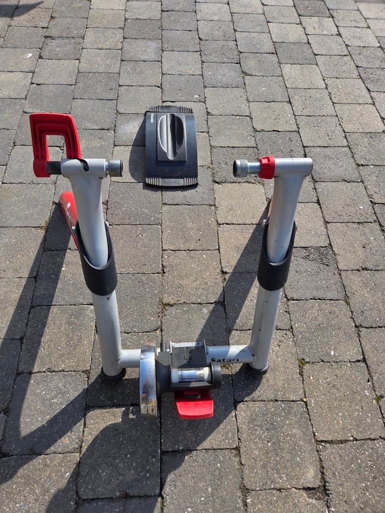Tacx vaste rollen, Ophalen