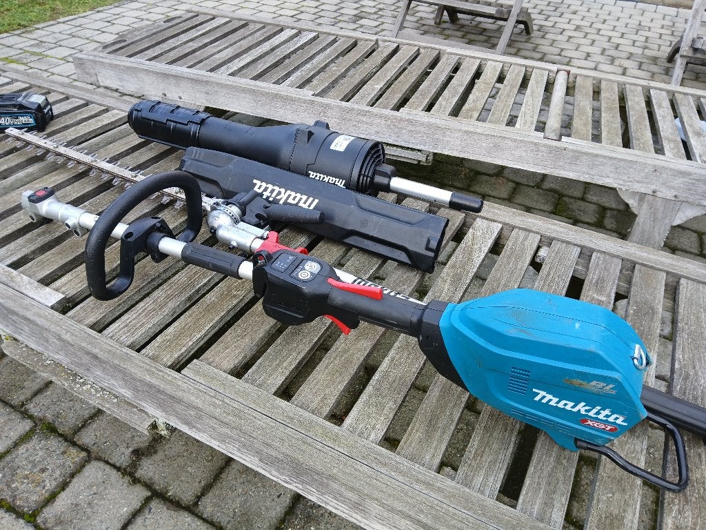 Makita 40v heggenschaar, Ophalen, Zo goed als nieuw, Accu, Makita