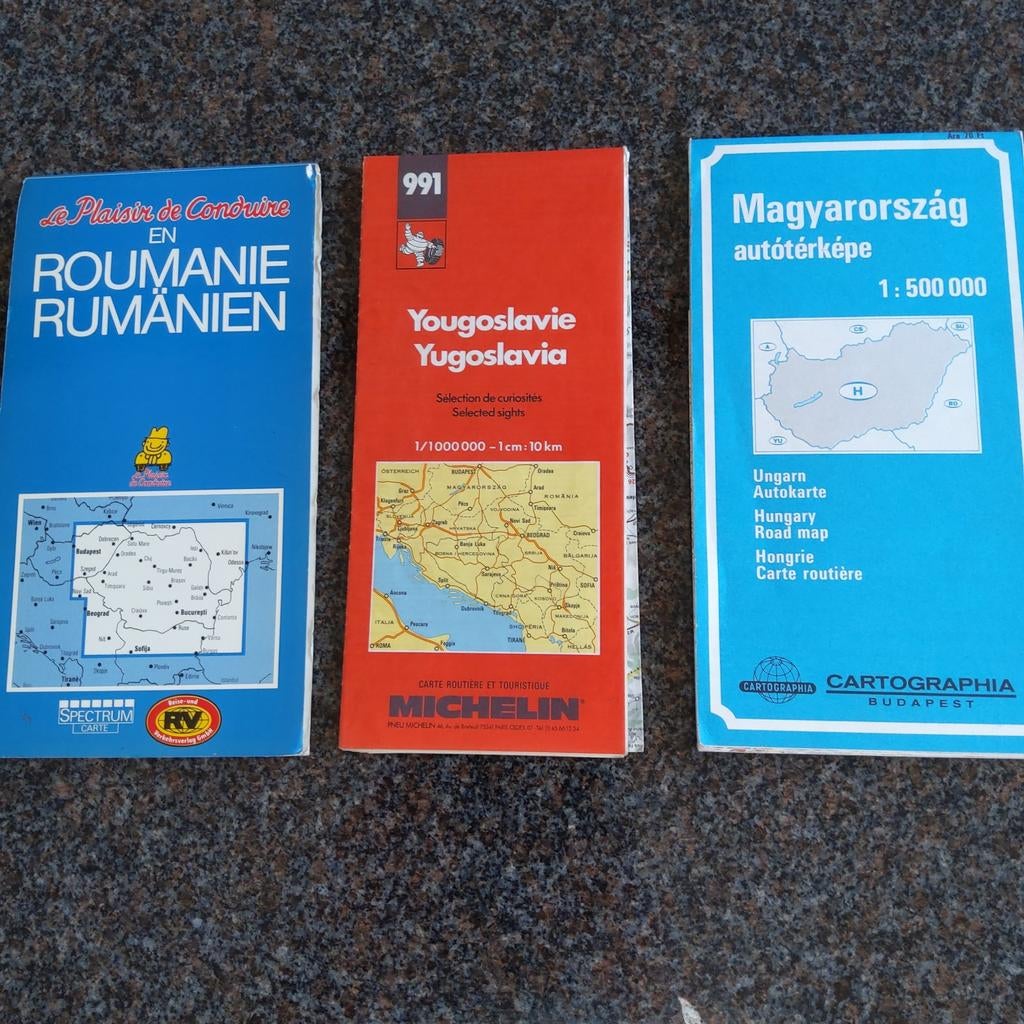 3 vintage wegenkaarten: Hongarije, Roemenië, Joegoeslavië., Boeken, Atlassen en Landkaarten, Ophalen of Verzenden, Gelezen, 1800 tot 2000