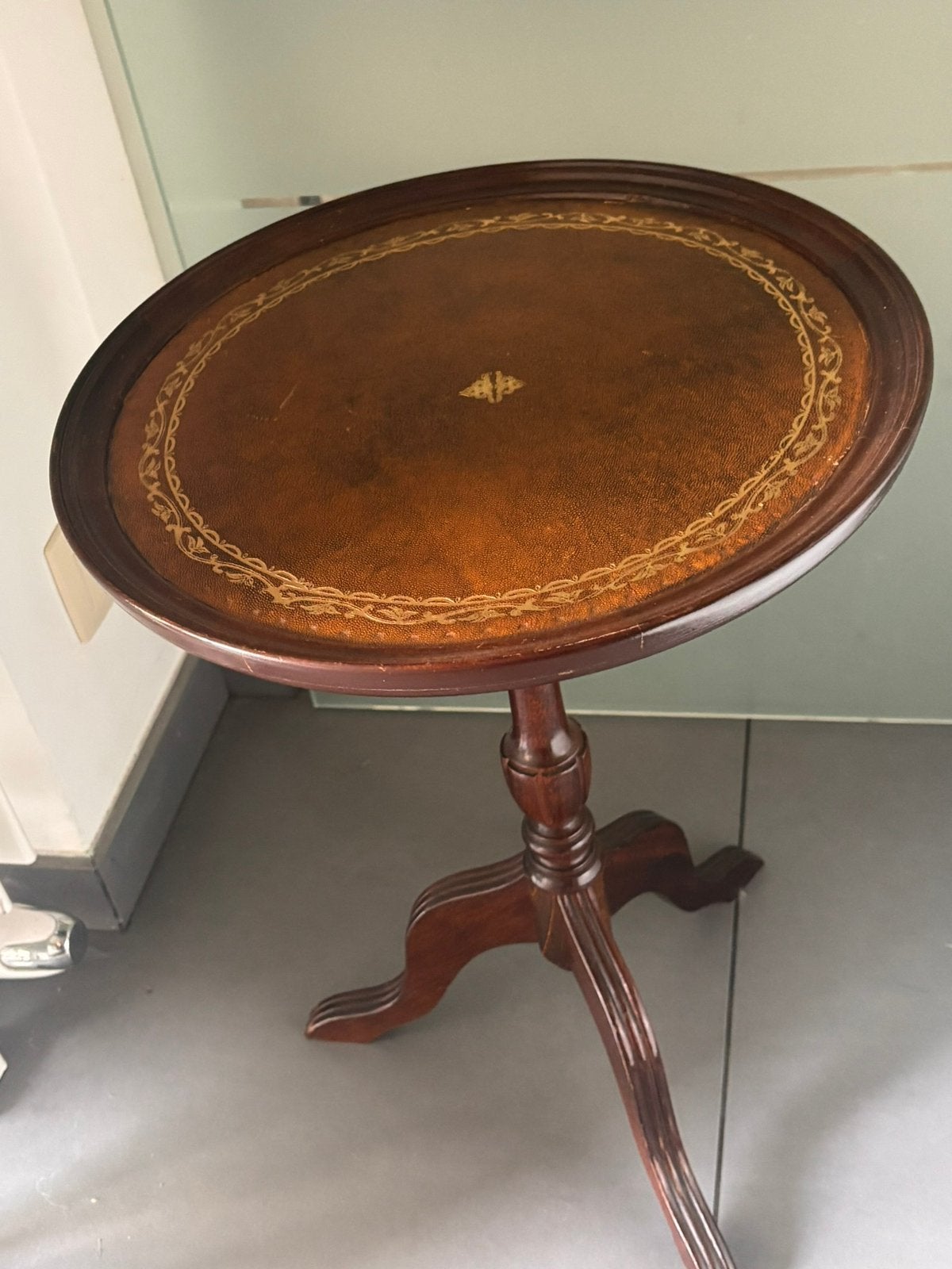 Table d’appoint style anglais, Enlèvement