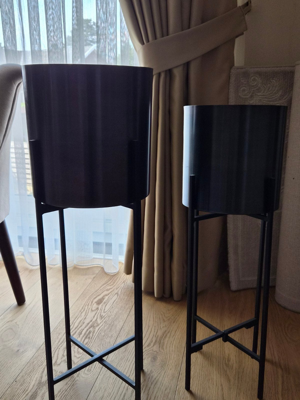 staander 2 stuks  1 klein 1 groot merk salt en peper, Ophalen, Gebruikt, Minder dan 60 cm, Rond