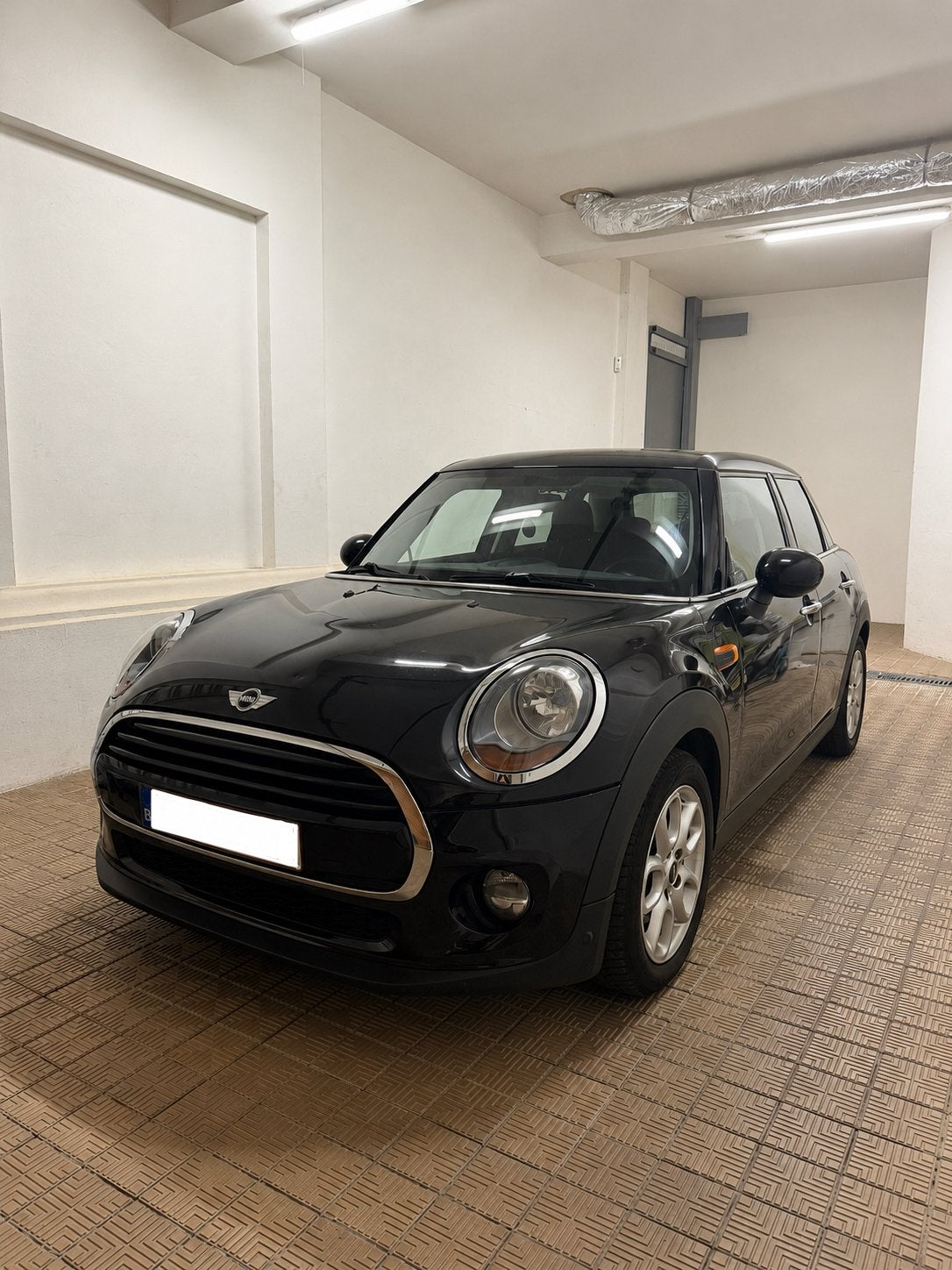 MINI Cooper 1.5 benzineautomaat — 136 pk — 2015 — 89.000 km, Auto's, Stof, 0 kg, Zwart, 5 deurs