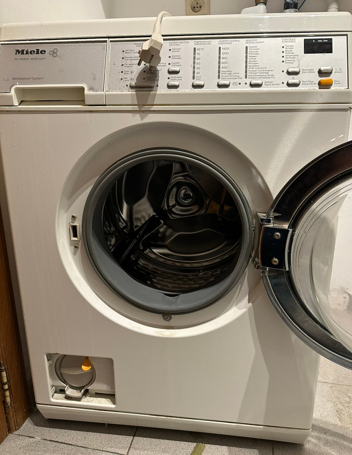 Lave-linge Miele, Electroménager, Enlèvement, Ne fonctionne pas, Chargeur frontal
