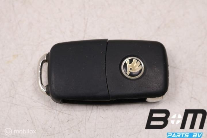 Sleutel Skoda zonder baard 3T0837202L, Gebruikt