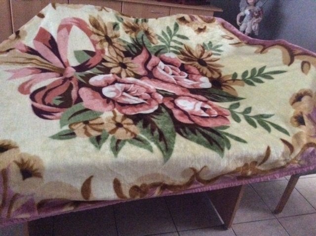 Te koop deken 2pers 160 x 220 cm, Zo goed als nieuw, Dubbelzijdig, Meerkleurig, Deken