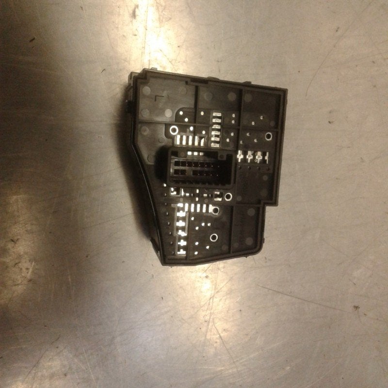 COMMUTATEUR Toyota Prius (ZVW3) (06-2008/06-2016) (|75D802|), Utilisé, Toyota