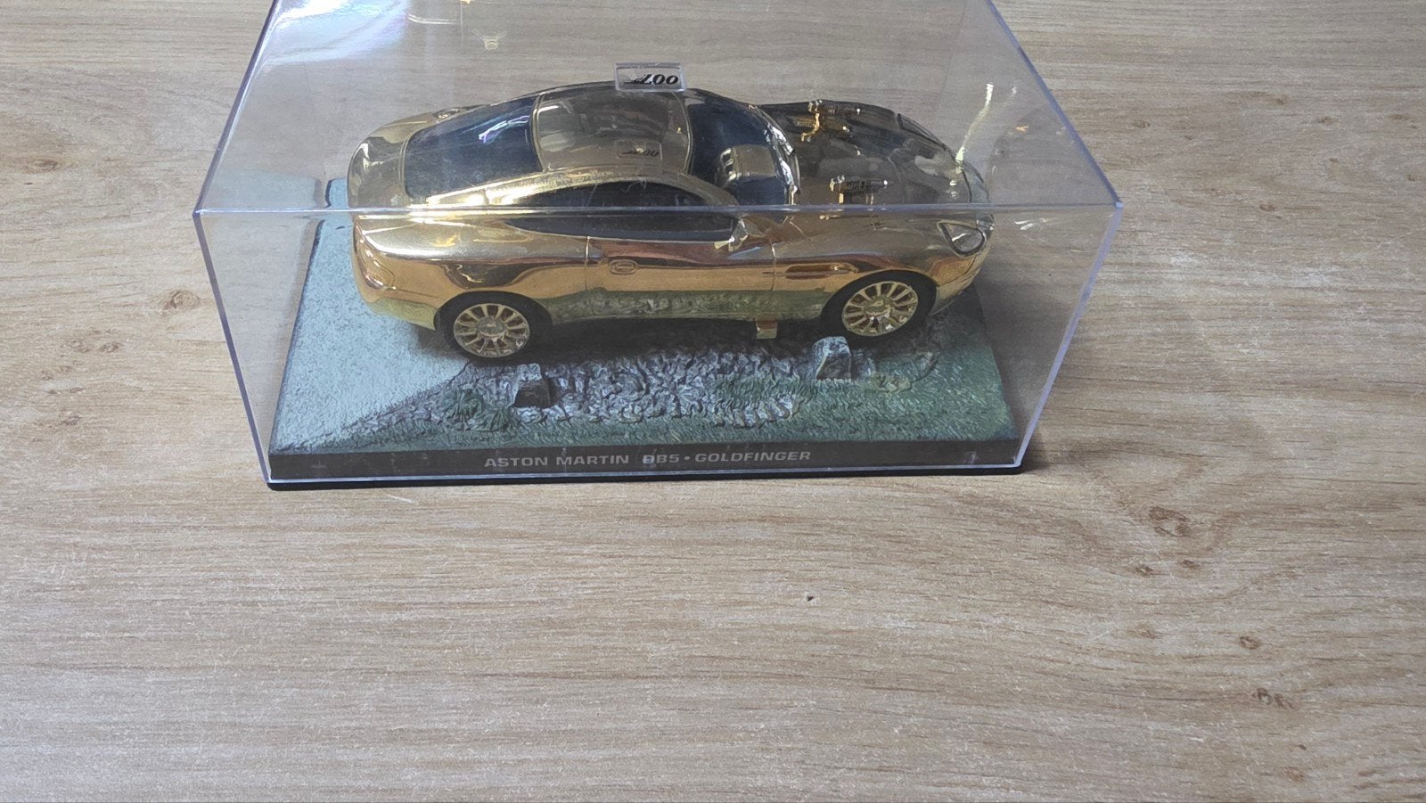 corgi James bond 007 - aston Martin v12 goldfinger, Ophalen, Corgi