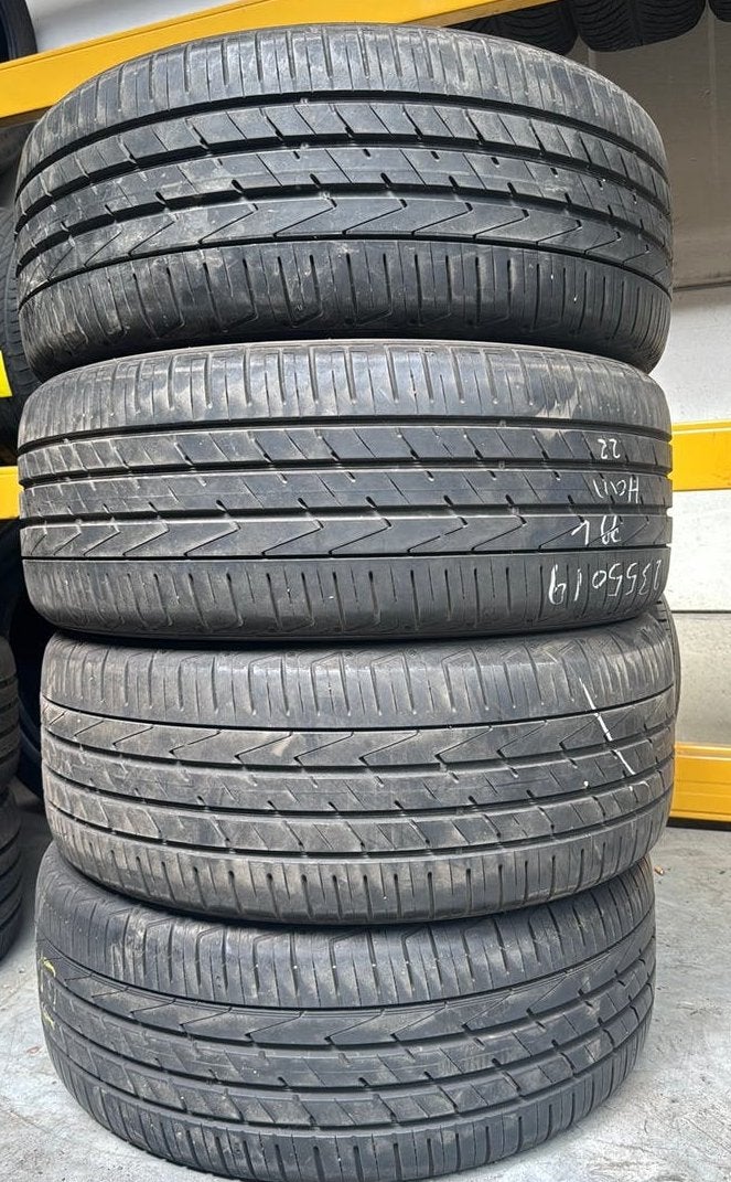 Pneus d'été 235/50/19 235/50/19 235/50R19  marque Hankook, Enlèvement
