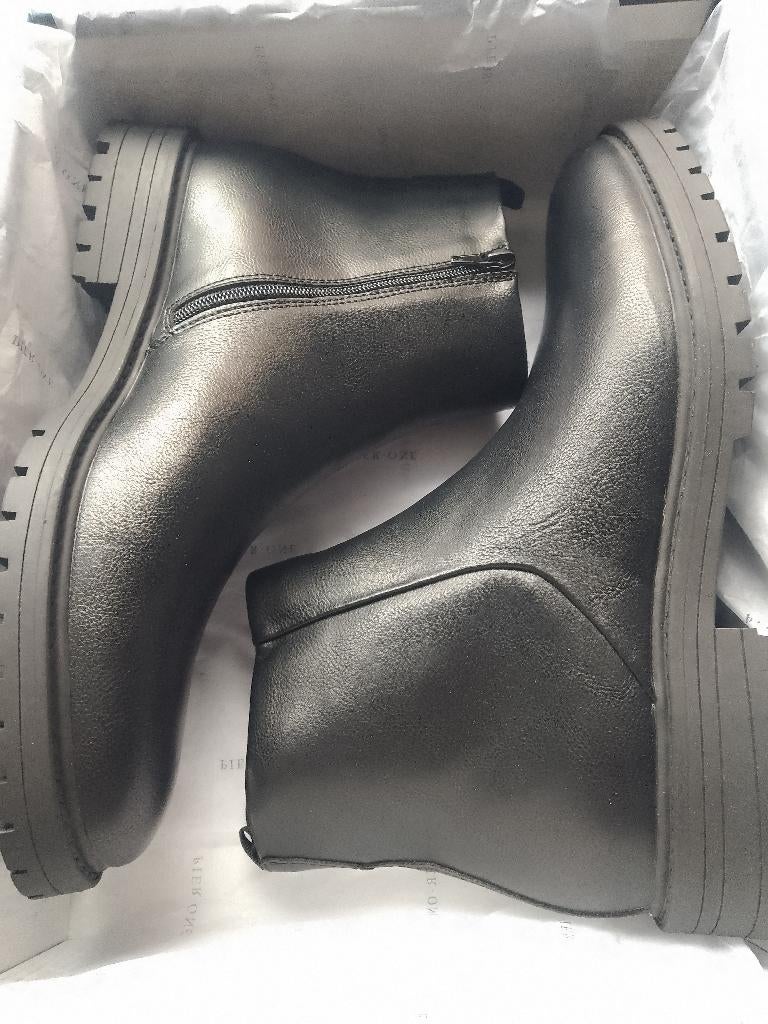 nieuw 45 enkellaarzen met rits pier one in doos bottines, Verzenden, Zwart, Boots, Nieuw