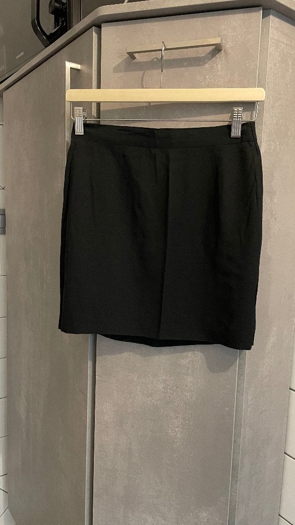 JUPE courte noire soyeuse fine M, Enlèvement ou Envoi, Au-dessus du genou, Comme neuf, Made in italy